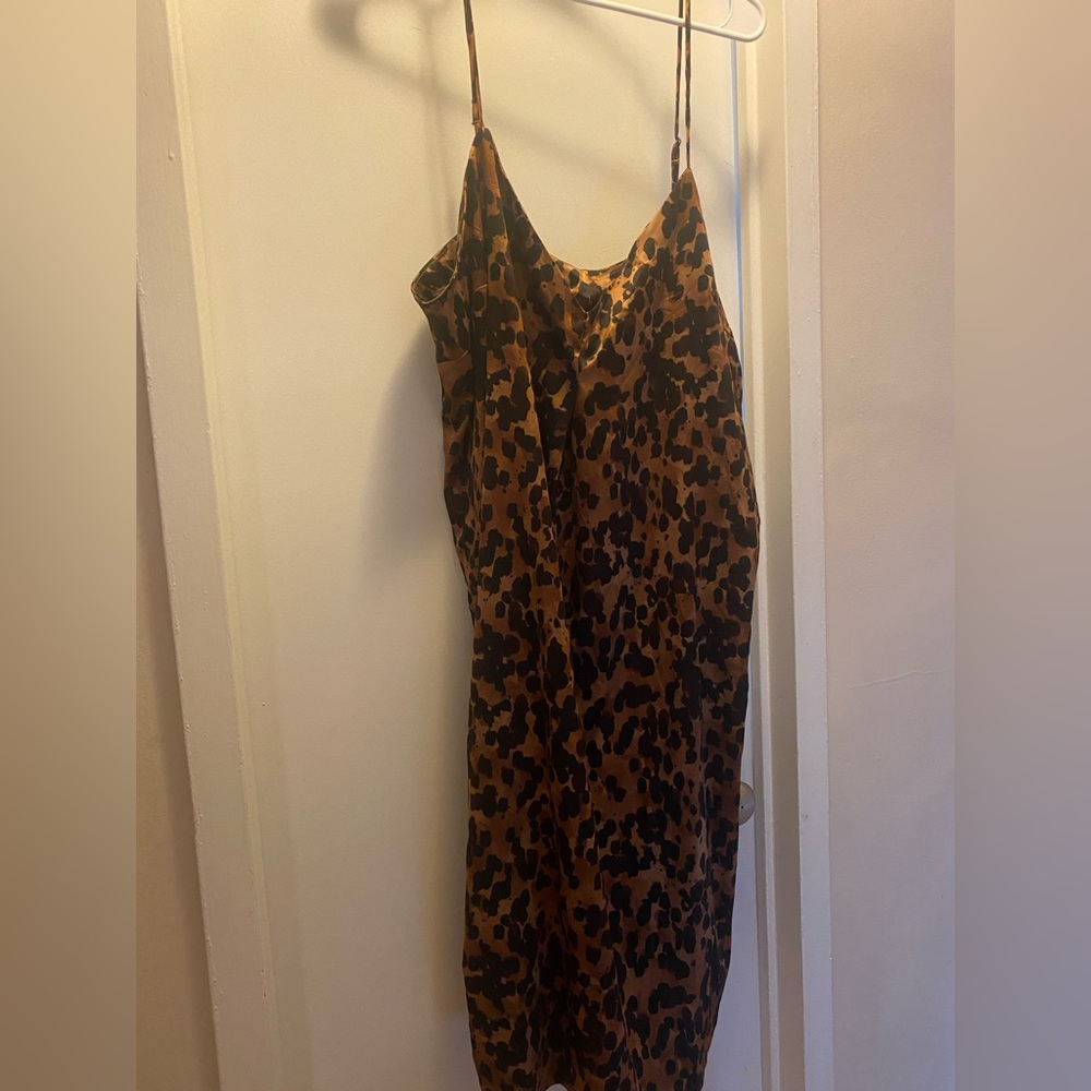 Leopard print nighty